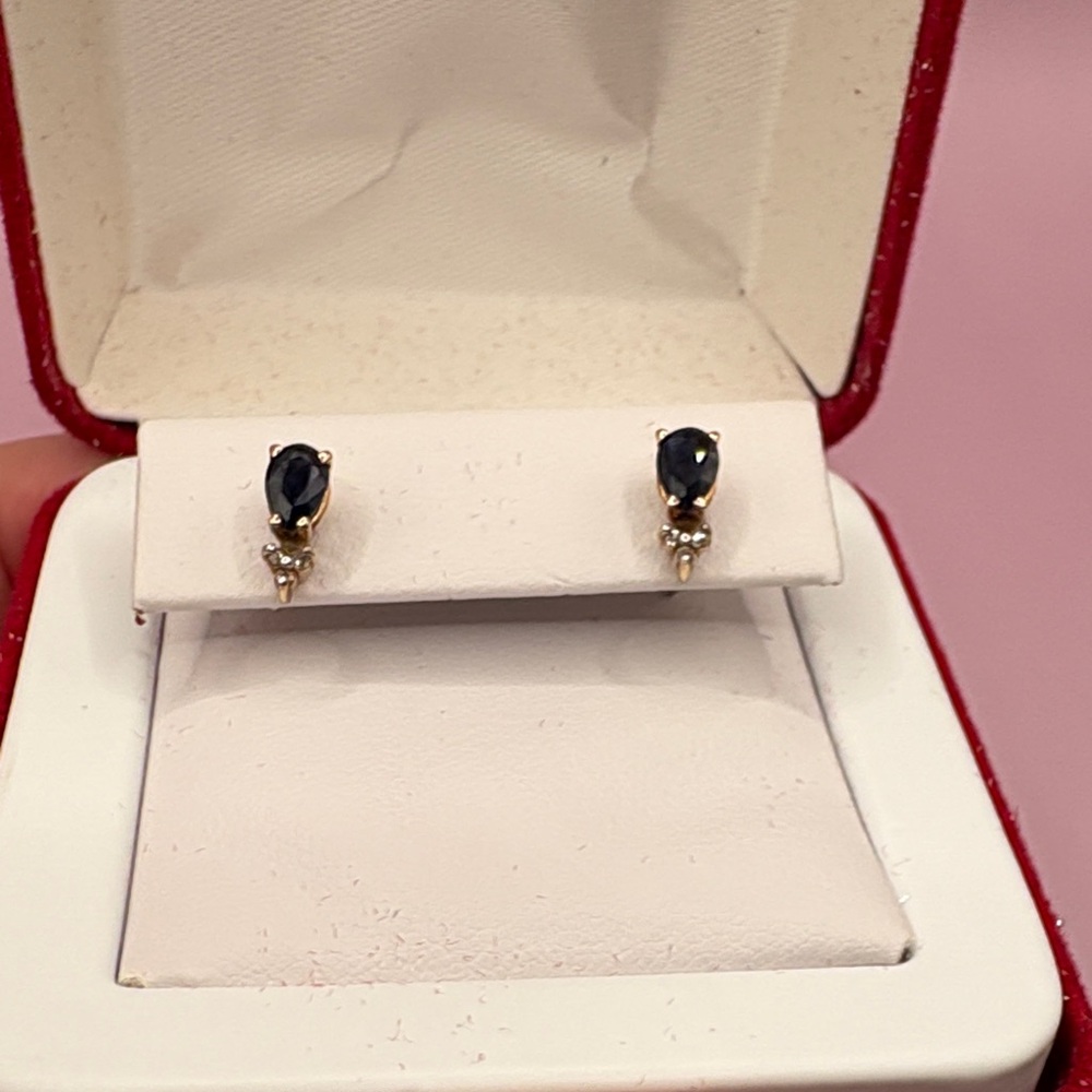 Beautiful 10K Gold Genuine Sapphire and Diamond Chip Teardrop Stud Earrings - Picture 2 of 11